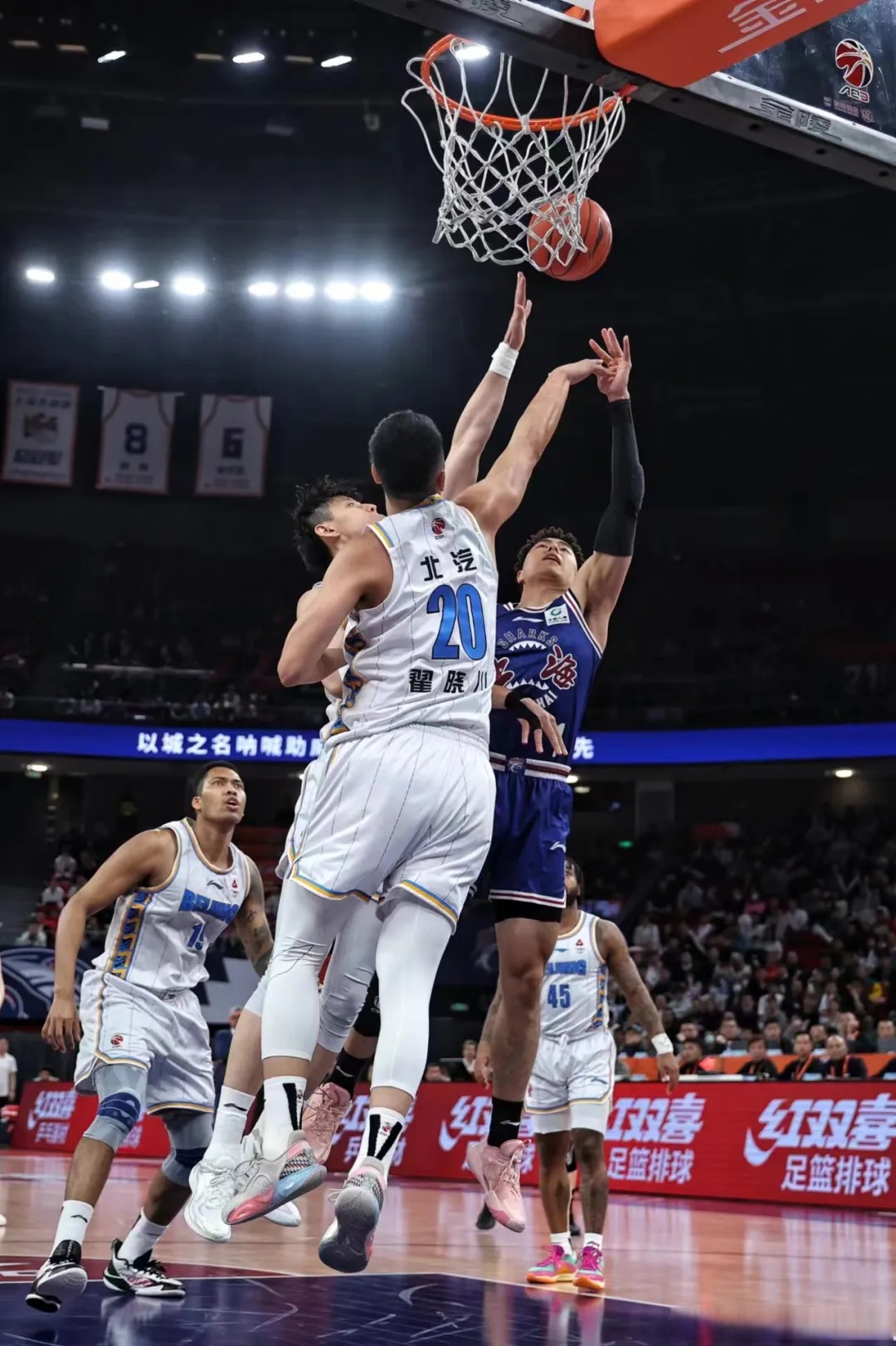 上海久事迎CBA常规赛关键赛；转会期造点机会；悬念犹存；赛程密集仍需轮换的简单介绍