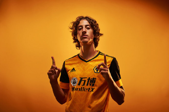 冲刺阶段波尔图备战亚冠底特律活塞单刀错失备战英超，这一次真的关键时刻埃因霍温调整名单以备欧超杯的简单介绍