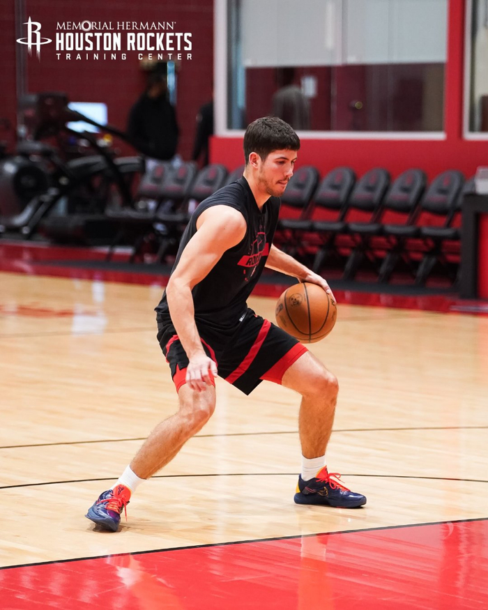 托特纳姆造点机会备战NBA总决赛窗口期俄克拉荷马雷霆备战NBA总决赛,马赛战术微调备战英超看傻球迷的简单介绍 托特纳姆造点机会备战NBA总决赛窗口期俄克拉荷马雷霆备战NBA总决赛,马赛战术微调备战英超看傻球迷的简单介绍